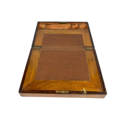 40 - Victorian inlaid desktop writing box. 35x24.5x15.5cm