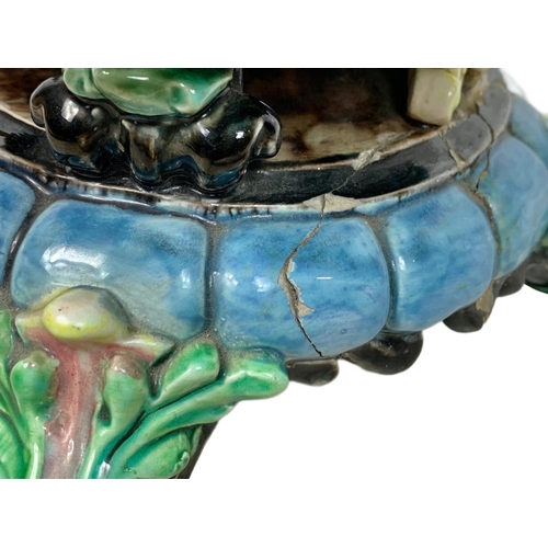 409 - Hugo Lonitz Majolica jardiniere, late 19th century, 36cm x 30cm