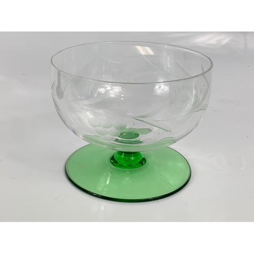 420 - 9 dessert dishes with 6 glass saucers, including a pair of Luminarc France Wine Rummers