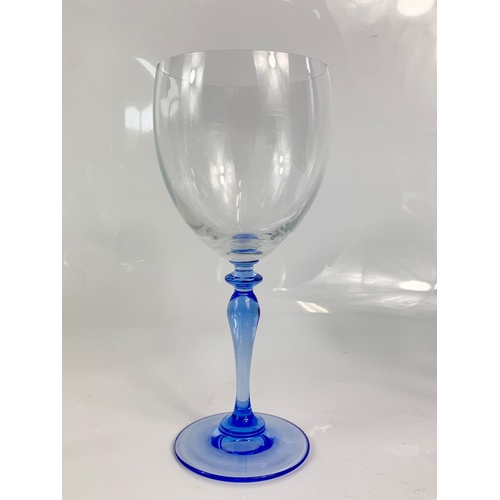 423 - Set of 6 wine glasses