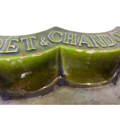 426 - Moet & Chandon ashtray. 20.5x23cm