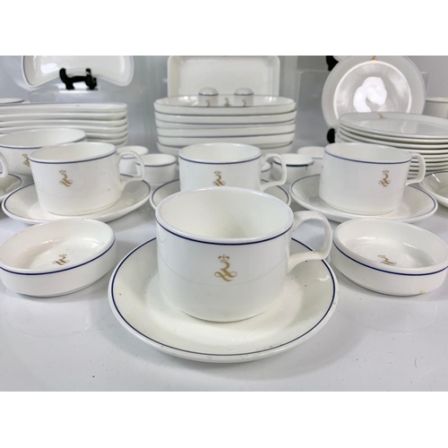 450 - 73 piece Royal Doulton tea set