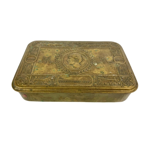 652 - WWI Princess Mary gift tin with drinking flask