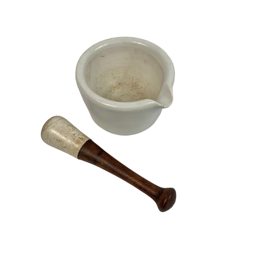 256 - Small early 20th century mortar & pestle