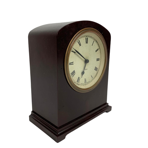 264 - 1930s Bakelite 8 day clock, 16.5cm