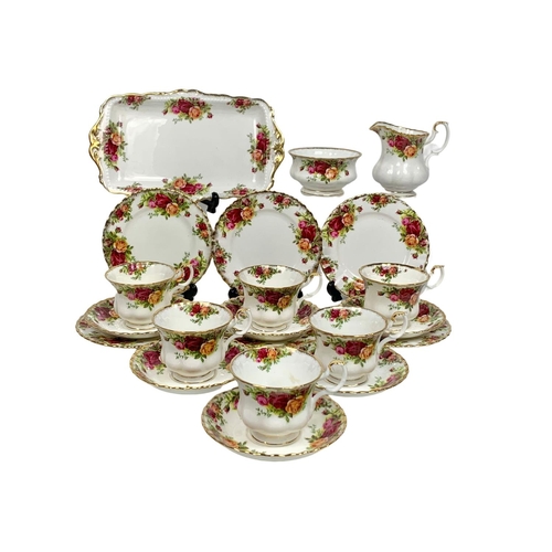 483 - 21pc Royal Albert Old Country Roses tea set