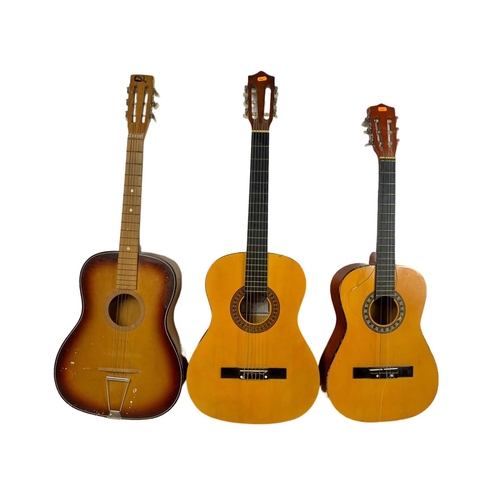 99 - 3 acoustic guitars