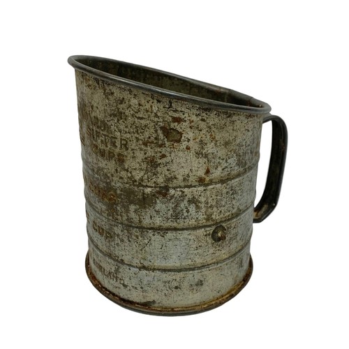 247 - Vintage kitchenware