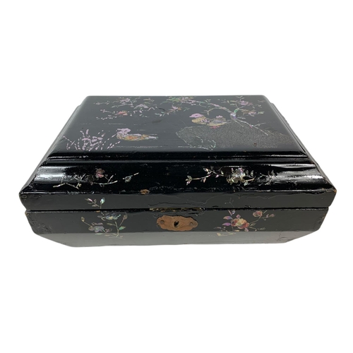 647 - 19th century lacquered Chinese style inlaid jewellery box 40 x 27 x 17cm