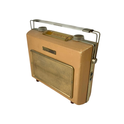 725 - Vintage Ferguson Fieldfare 348BT radio. 26 x 9 x 25cm