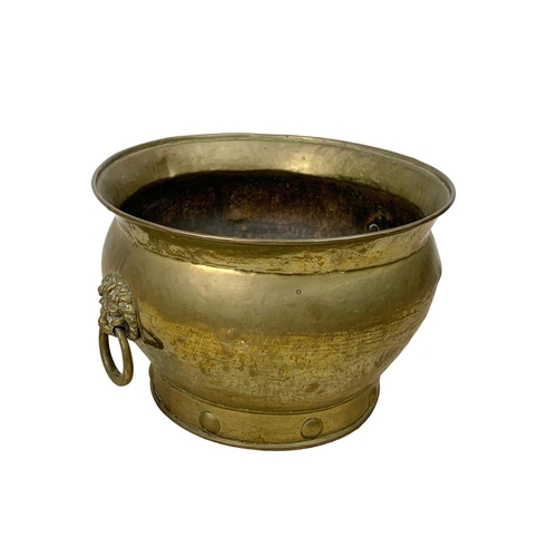 112 - Victorian brass coal bucket. 36 x 22cm