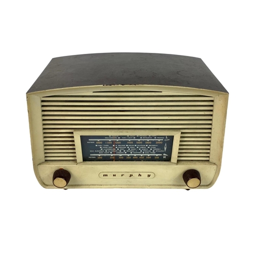 283 - Vintage Murphy radio. 26 x 14 x 18cm