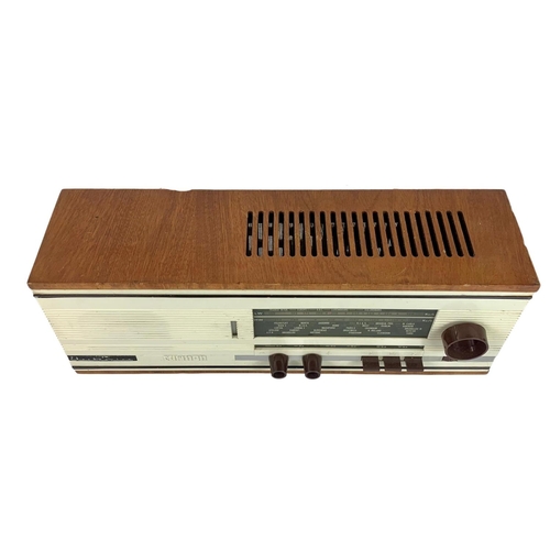 286 - Vintage Carmen radio. 44 x 12 x 17cm