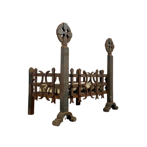 372 - Early 20th century cast iron fire grate. 61 x 35 x 53.5cm