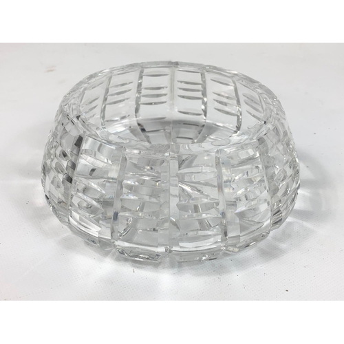 525 - 2 large Waterford Crystal bowls, 20cm x 10cm