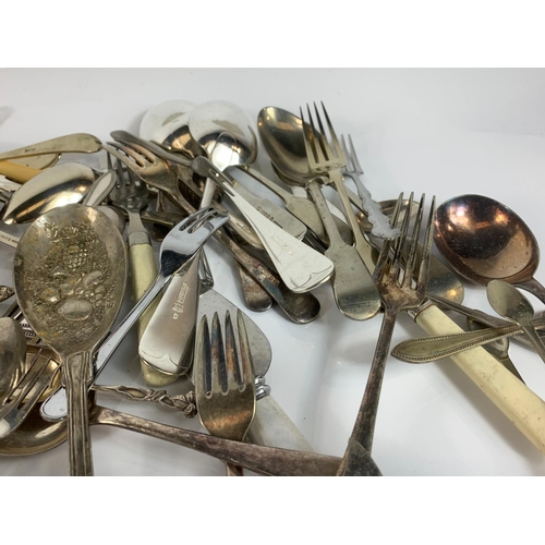 540 - Quantity of silver plated cutlery