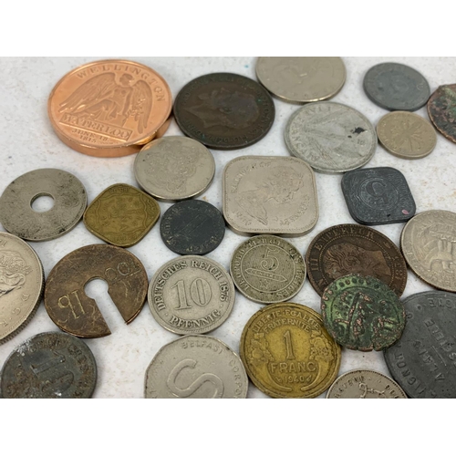 700 - Quantity of old coins