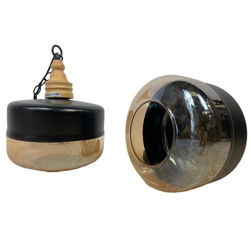 559a - Pair of ceiling lights. 25 x 59cm