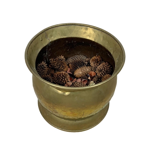 111 - Victorian brass coal bucket. 39 x 32cm