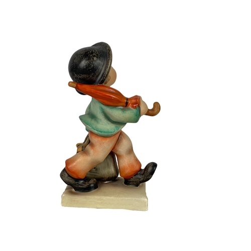 752 - Vintage Goebel pottery figure. 10.5cm