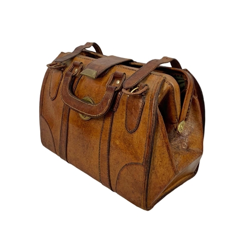 4 - Early 20th century leather doctors Gladstone bag. 38 x 25cm