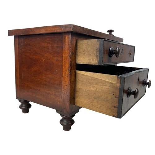 52 - Victorian apprentice chest. 36 x 26.5 x 29cm