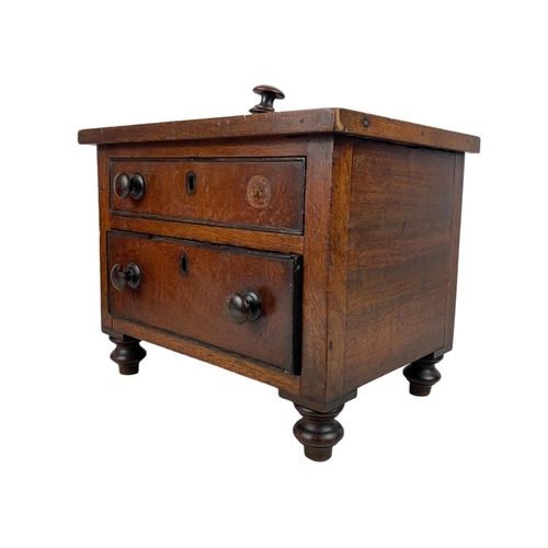 52 - Victorian apprentice chest. 36 x 26.5 x 29cm