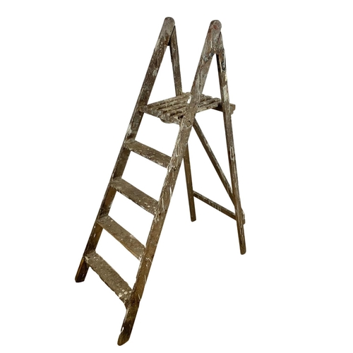 385 - Wooden step ladder. 137cm