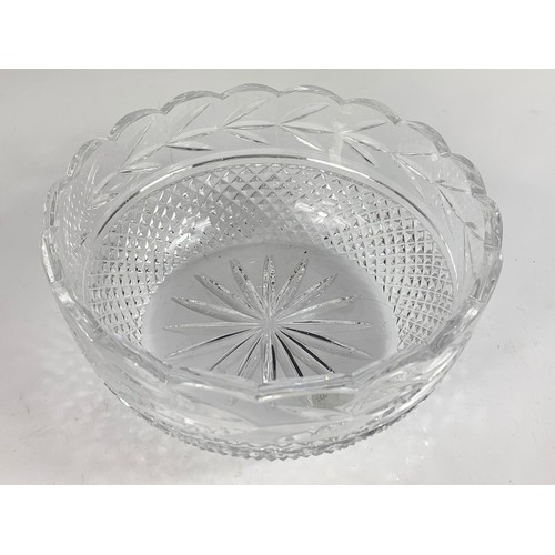 543 - Large Waterford Crystal bowl. 20.5 x 9.5cm