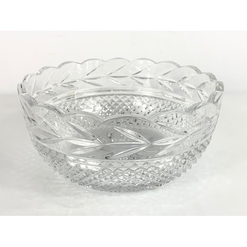 543 - Large Waterford Crystal bowl. 20.5 x 9.5cm