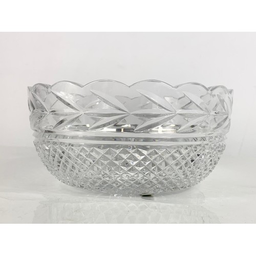 543 - Large Waterford Crystal bowl. 20.5 x 9.5cm