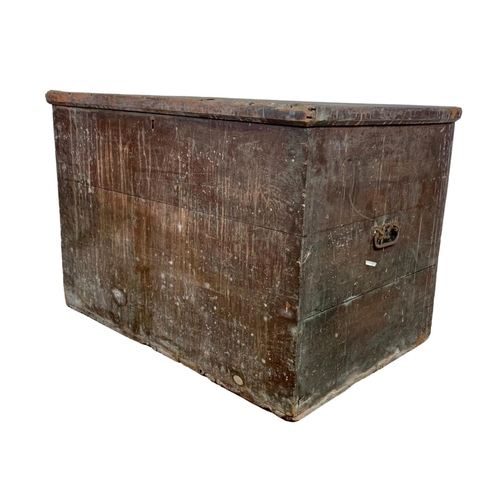 315 - Large Victorian pine trunk with original scumble paint. 94 x 61.5 x 63.5cm