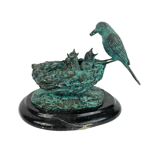 1 - Vintage brass birds on a marble base. 23.5 x 17.5cm.