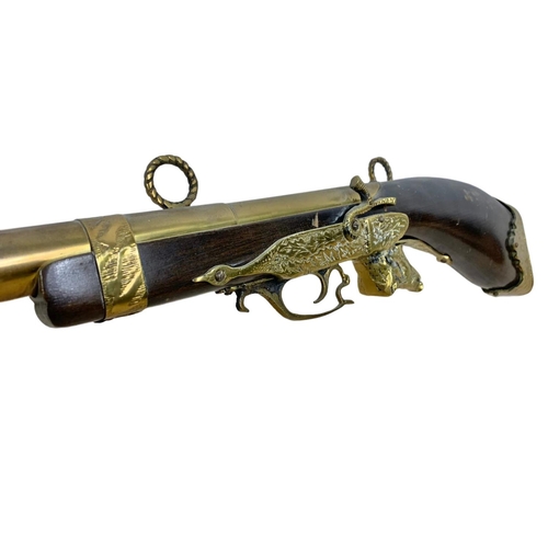 118 - Vintage brass wall mounted blunderbuss ornament. 70cm