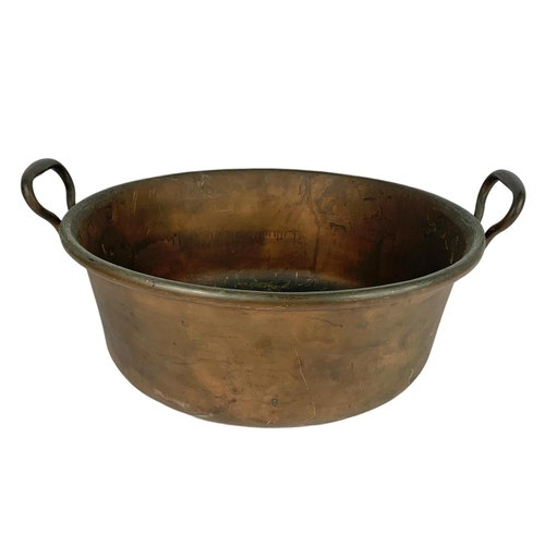 12 - Large Victorian copper jelly pan. 49.5 x 43 x 21cm