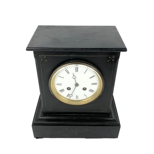 18 - Victorian slate mantle clock. 23.5 x 14 x 27.5cm