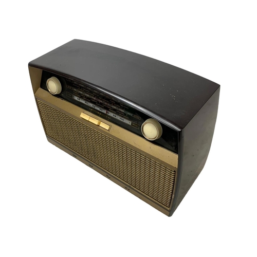 264 - A vintage Bush radio 36 x 24cm