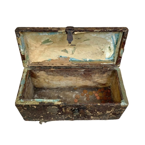 29 - Victorian dome top storage box. 49 x 20 x 25cm