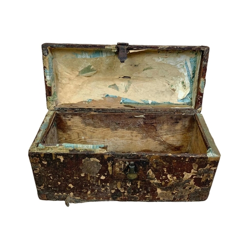 29 - Victorian dome top storage box. 49 x 20 x 25cm