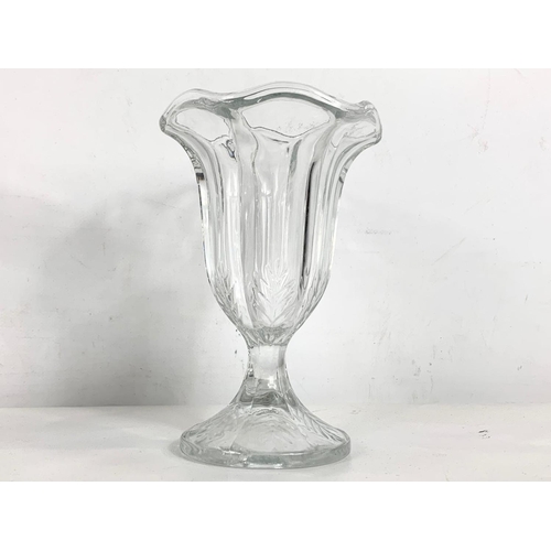 391 - Set of 6 vintage dessert glasses. 15.5cm