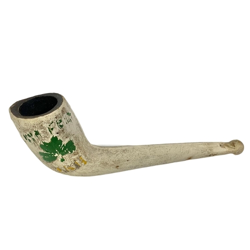 43 - An early 20th century Sinn Fein Abu clay pipe. Circa 1905-1916. 13cm