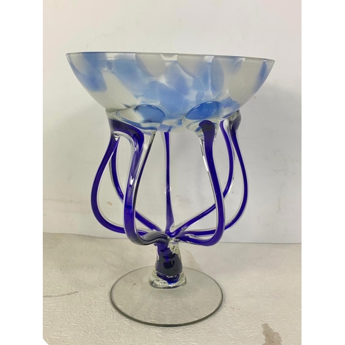 446 - 3 pieces of Art Glass. Including a Alicja bowl. Largest measures 24cm.