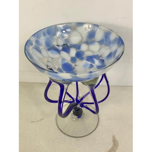 446 - 3 pieces of Art Glass. Including a Alicja bowl. Largest measures 24cm.