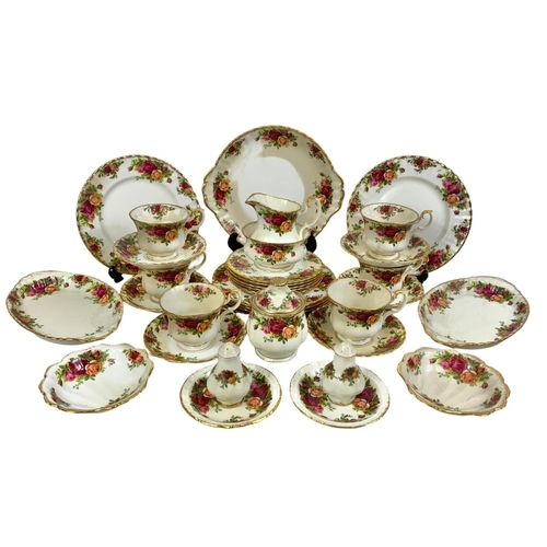 519 - 36 piece Royal Albert Old Country Roses tea set.