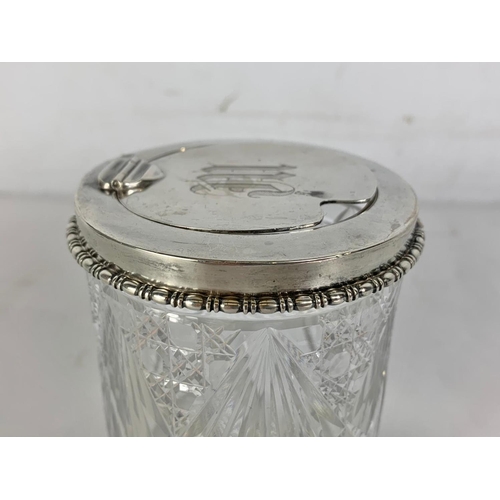 659 - Sterling silver and crystal sugar jar. Black Starr & Frost. 8 x 9cm