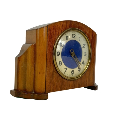 66 - 1950’s Art Deco walnut mantle clock. 21.5 x 15cm