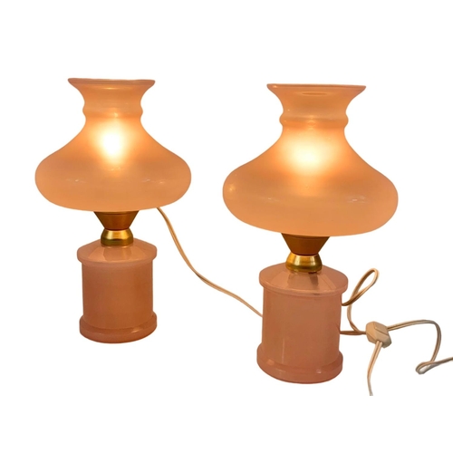 97 - Pair of vintage vaseline glass lamps. Circa 1960. 25cm