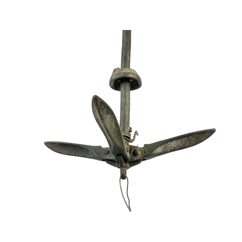 324j - A small vintage anchor. 33cm