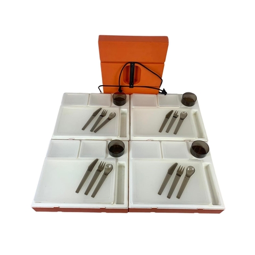 365 - A vintage PAC-A-PIC picnic box and trays. Preci-Ware 37.5 x 31.5 x 26.5cm.