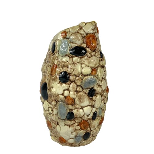 501I - A vintage Sylvac pottery pebble vase. 23cm